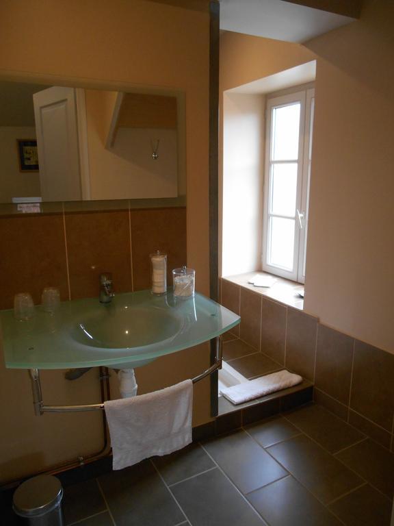 Hotel Escampette Saint-Aubin-en-Charollais Habitación foto